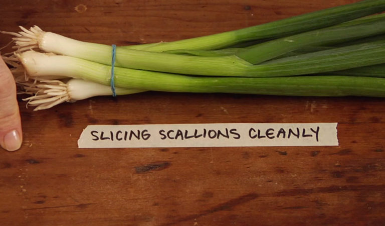 Slicing Scallions Cleanly