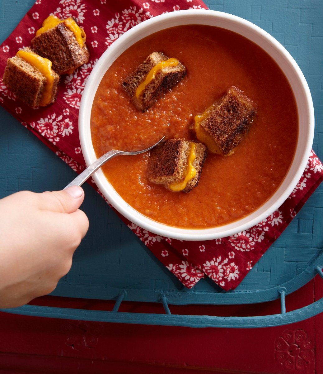 Silky Tomato Soup with Grilled Cheese Crouton Bites Silky Tomato Soup with Grilled Cheese Crouton Bites