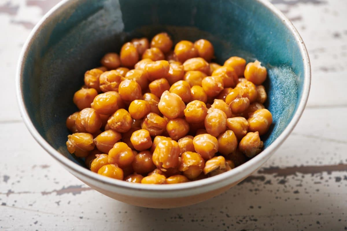Blue bowl of Roasted Chickpeas.