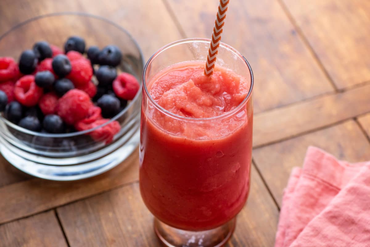 Watermelon Strawberry Smoothie / Photo by Cheyenne Cohen / Katie Workman / themom100.com