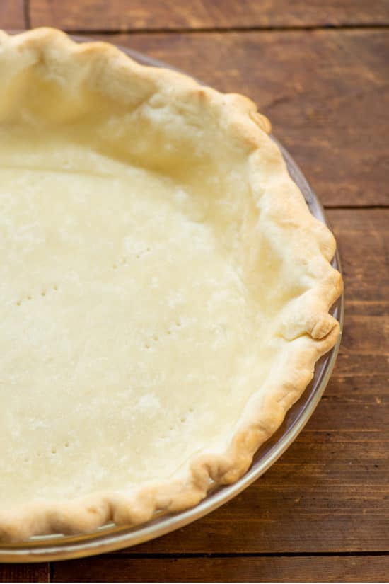 How to Blind Bake a Pie Crust / Photo by Cheyenne Cohen / Katie Workman / themom100.com