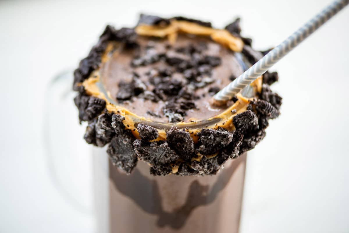 Copycat Black Tap Milkshake Recipe / Katie Workman / themom100.com / Photo by Cheyenne Cohen 