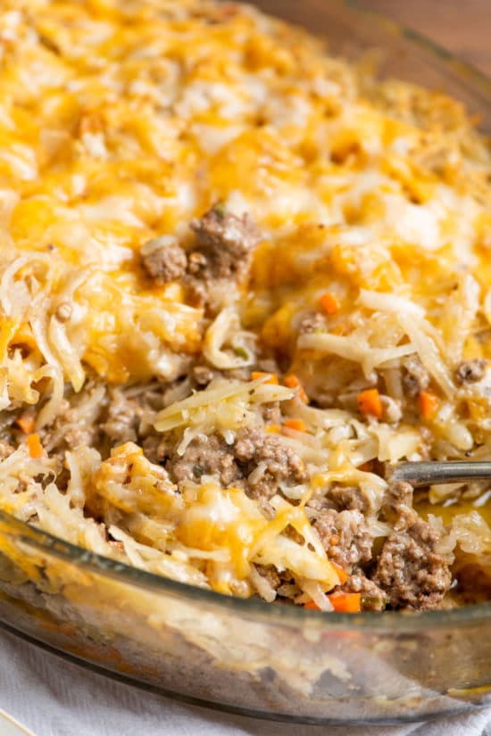 Cheesy Ground Beef And Hashbrown Casserole Recipe — The Mom 100