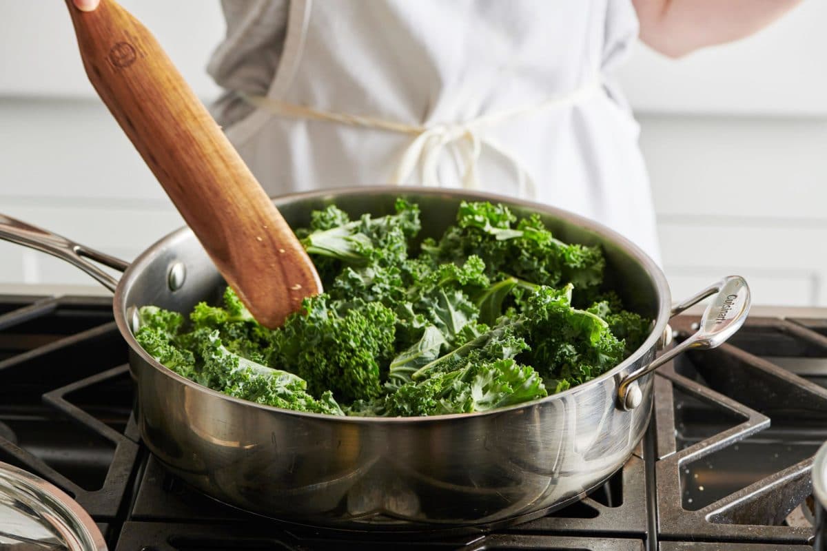 How to Cook Kale Simple & Easy Sautéed Kale Recipe — The Mom 100