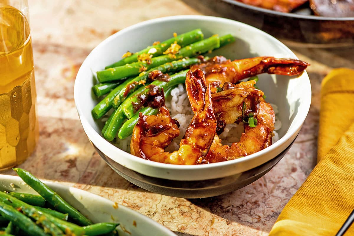 Hoisin Shrimp in a bowl with Thai green beans and rice.