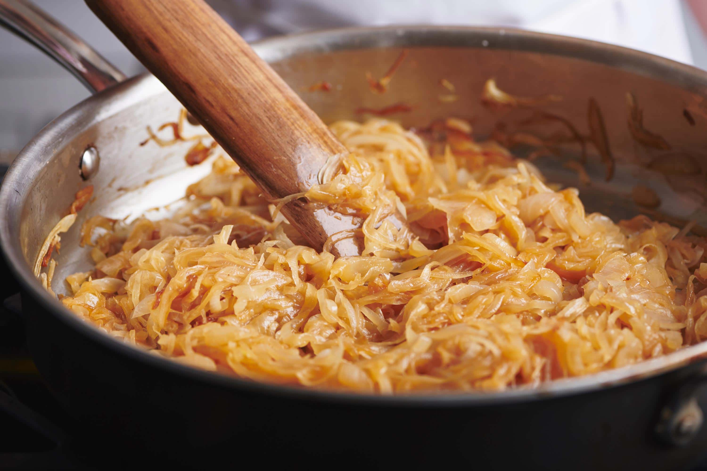 Caramelised Onion Gravy - All Kitchen Colours