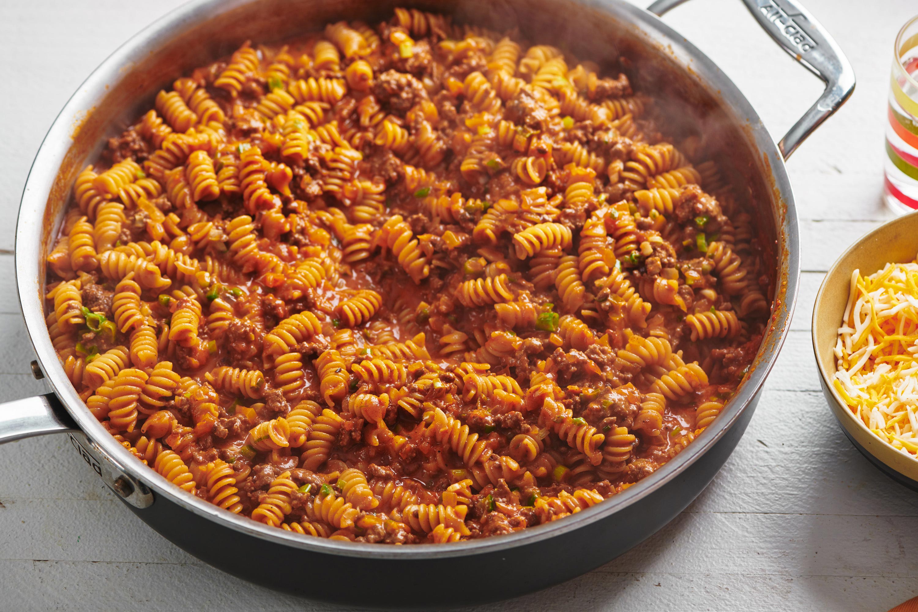 One-Skillet Beefy Enchilada Pasta Casserole Recipe — The Mom 100