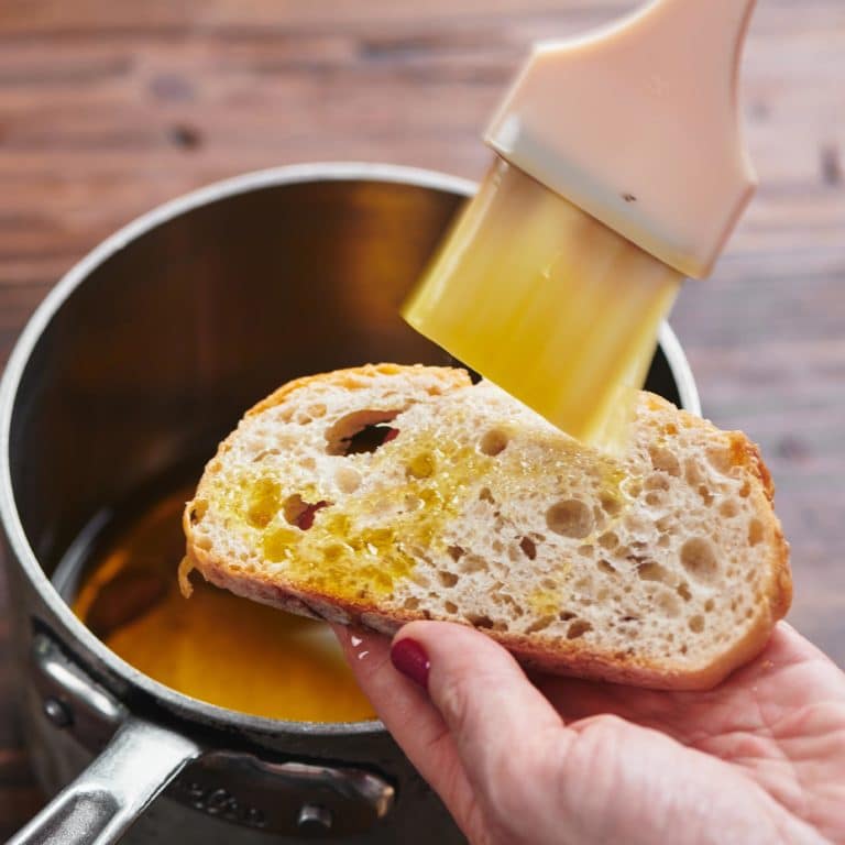 How to Make Garlic Oil Easy Garlic Oil Recipe — The Mom 100