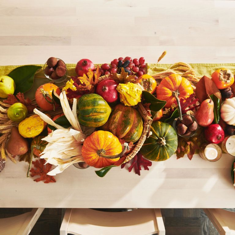 How to Make A DIY Thanksgiving Centerpiece