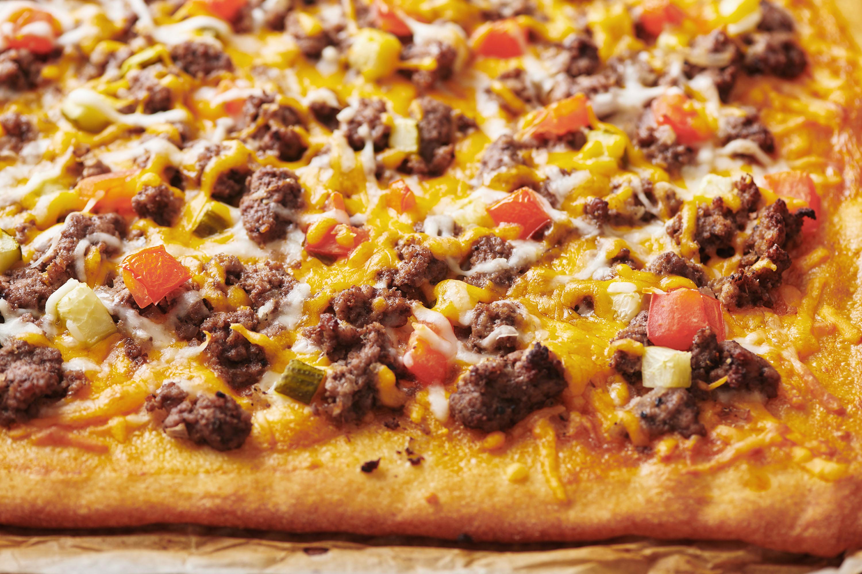 Bacon Cheeseburger Pizza