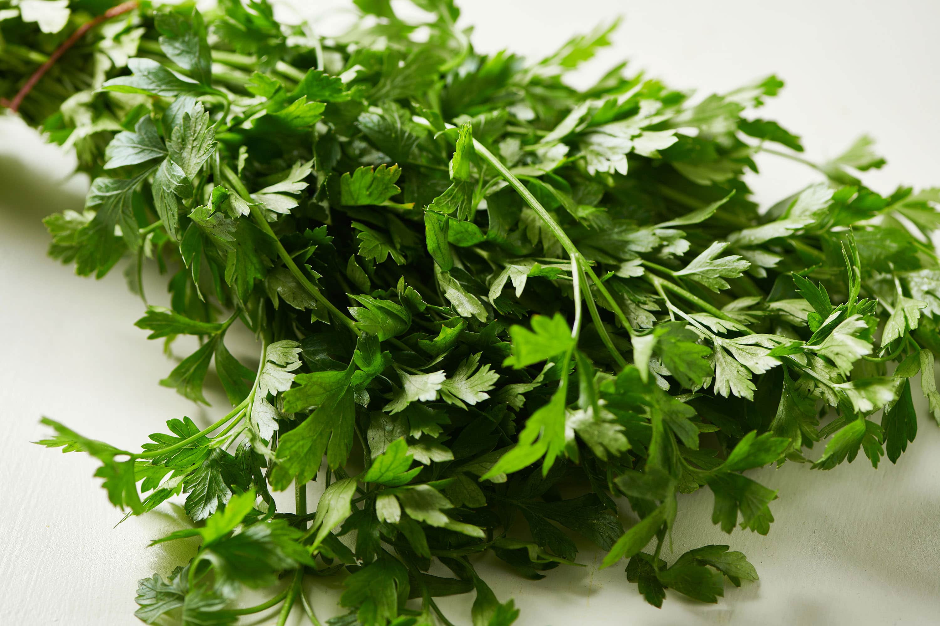 How to Cook with Parsley + 10 Recipes Using Parsley — The Mom 100