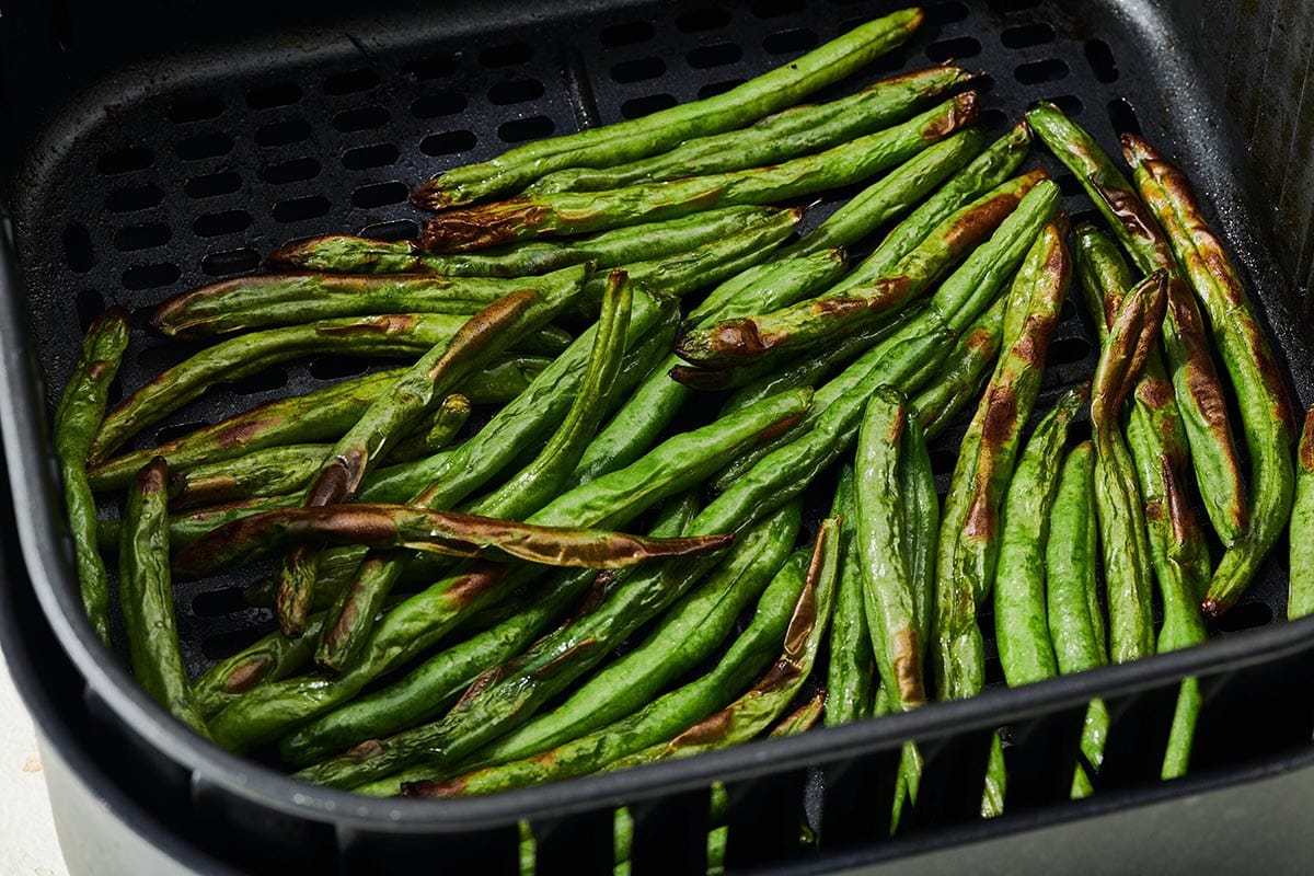 Cooked green beans in air fryer.