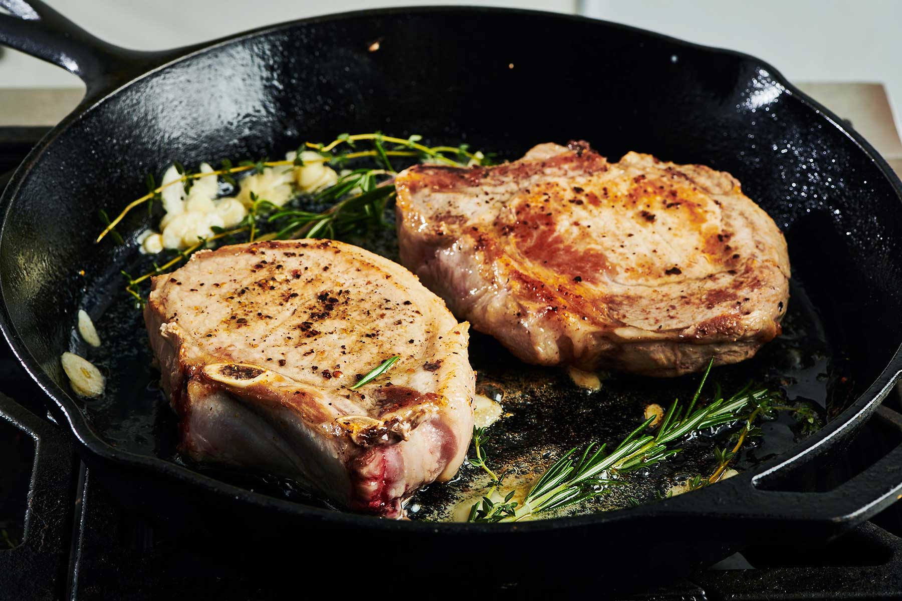 How to Pan Sear Steak, Chicken, and Pork Chops - What is Pan Seared?