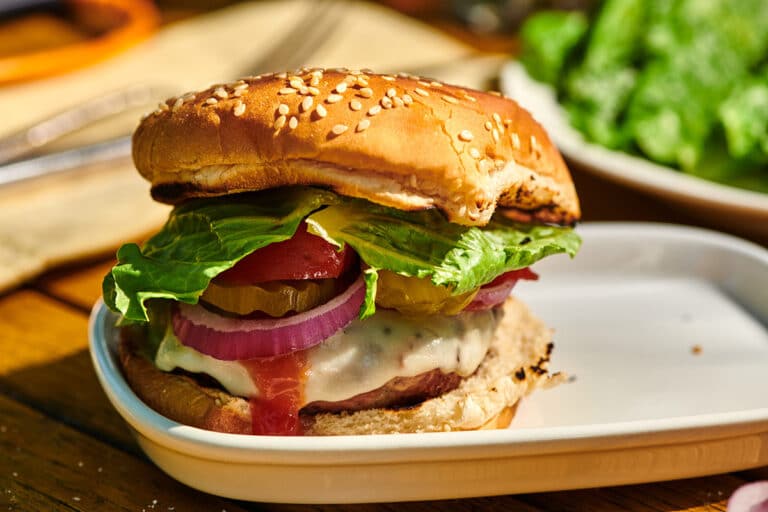 How to Grill the Perfect Turkey Burger — The Mom 100
